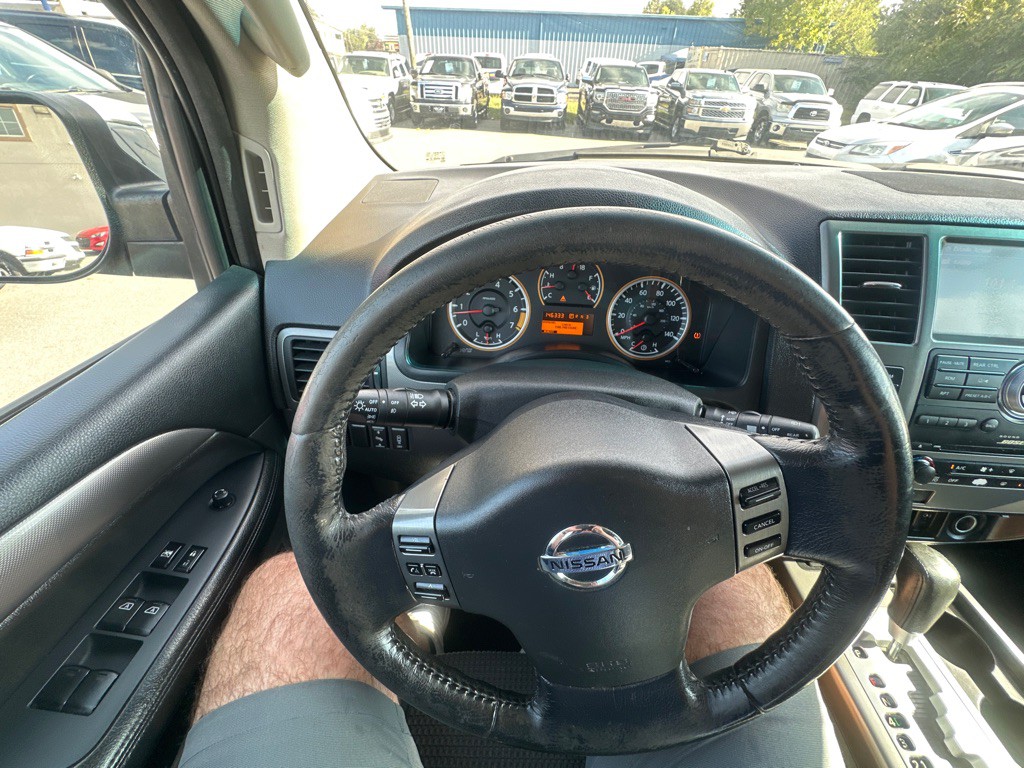 2011 Nissan Armada Image 15