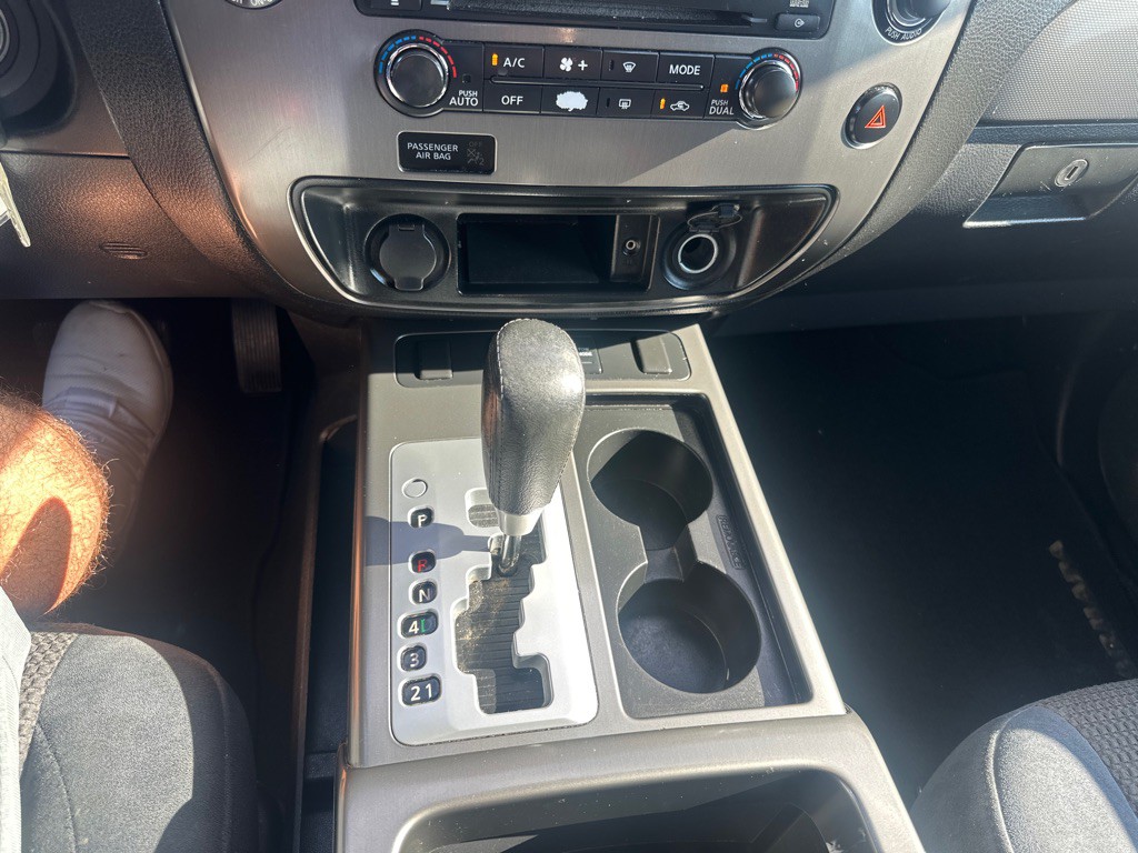 2011 Nissan Armada Image 19