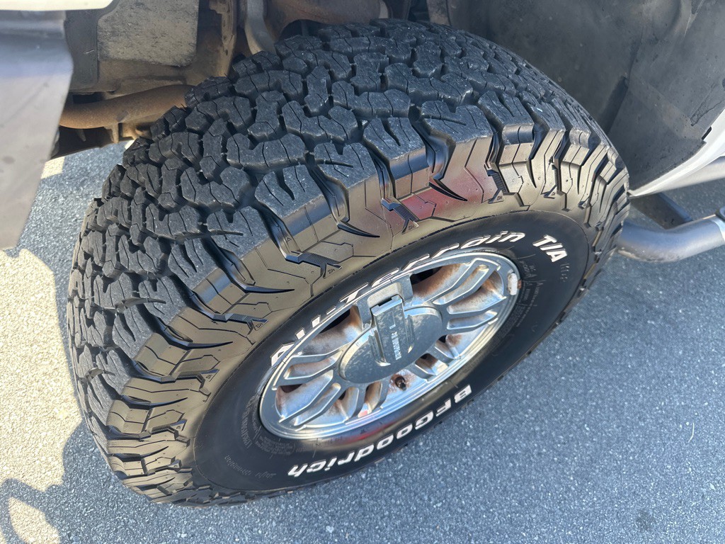 2007 HUMMER H3 Image 9