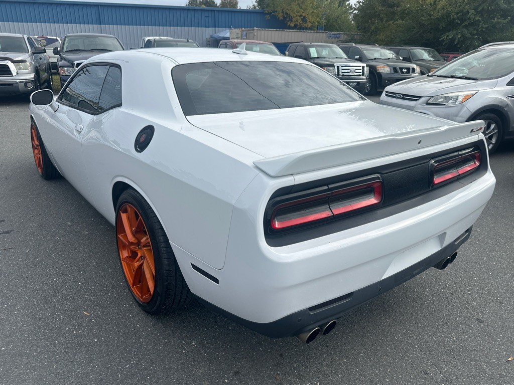 2018 Dodge Challenger Image 3