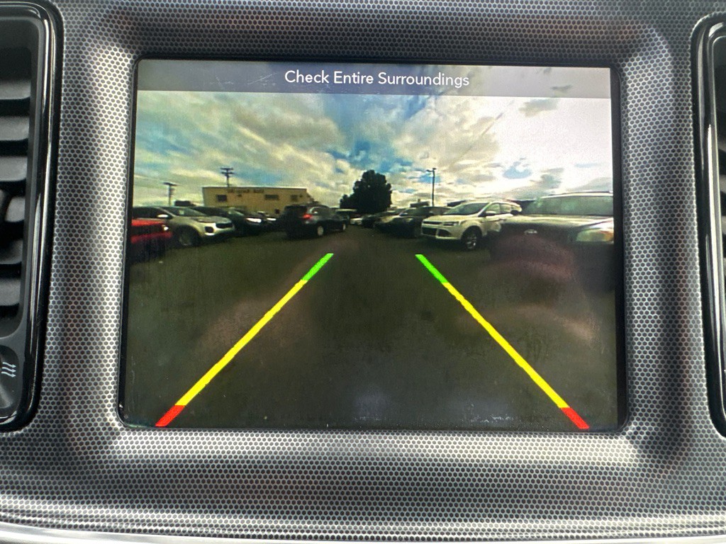 2018 Dodge Challenger Image 17
