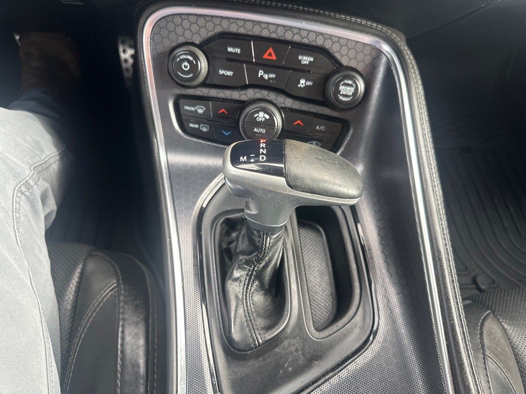 2018 Dodge Challenger Image 18