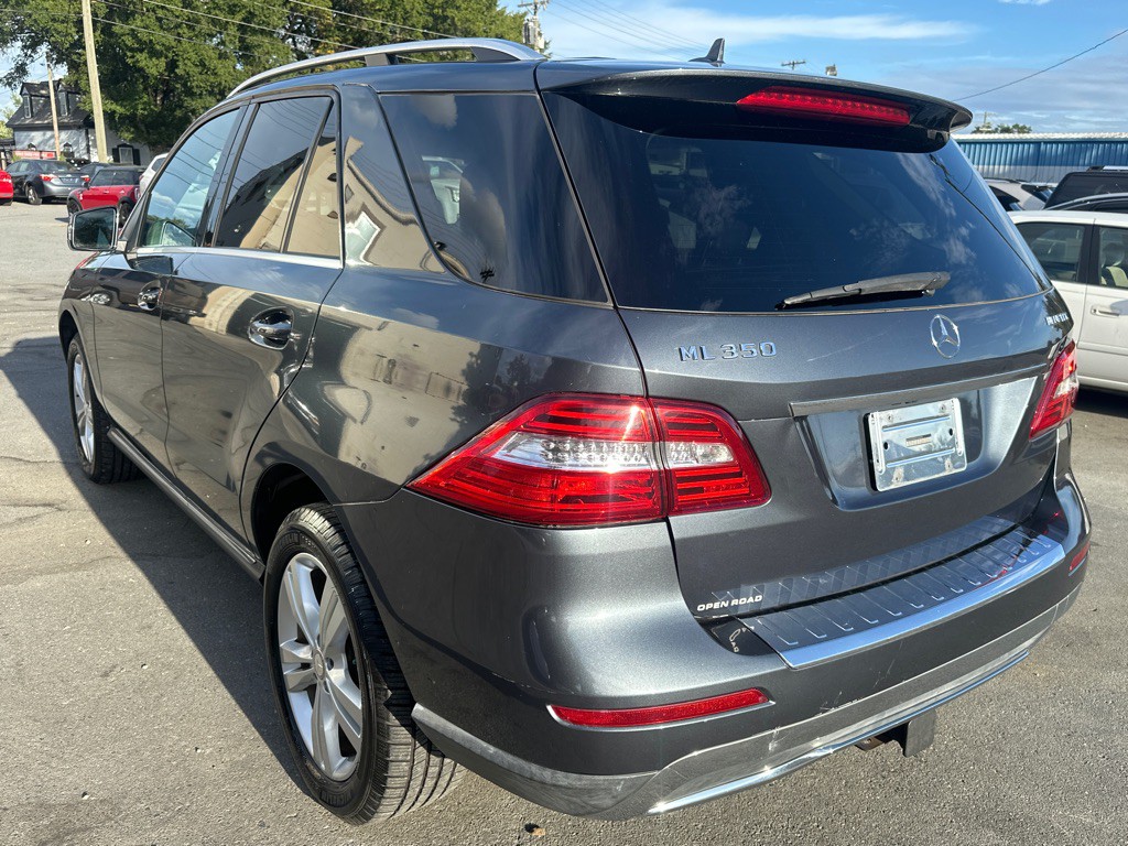 2013 Mercedes-Benz M-Class Image 3