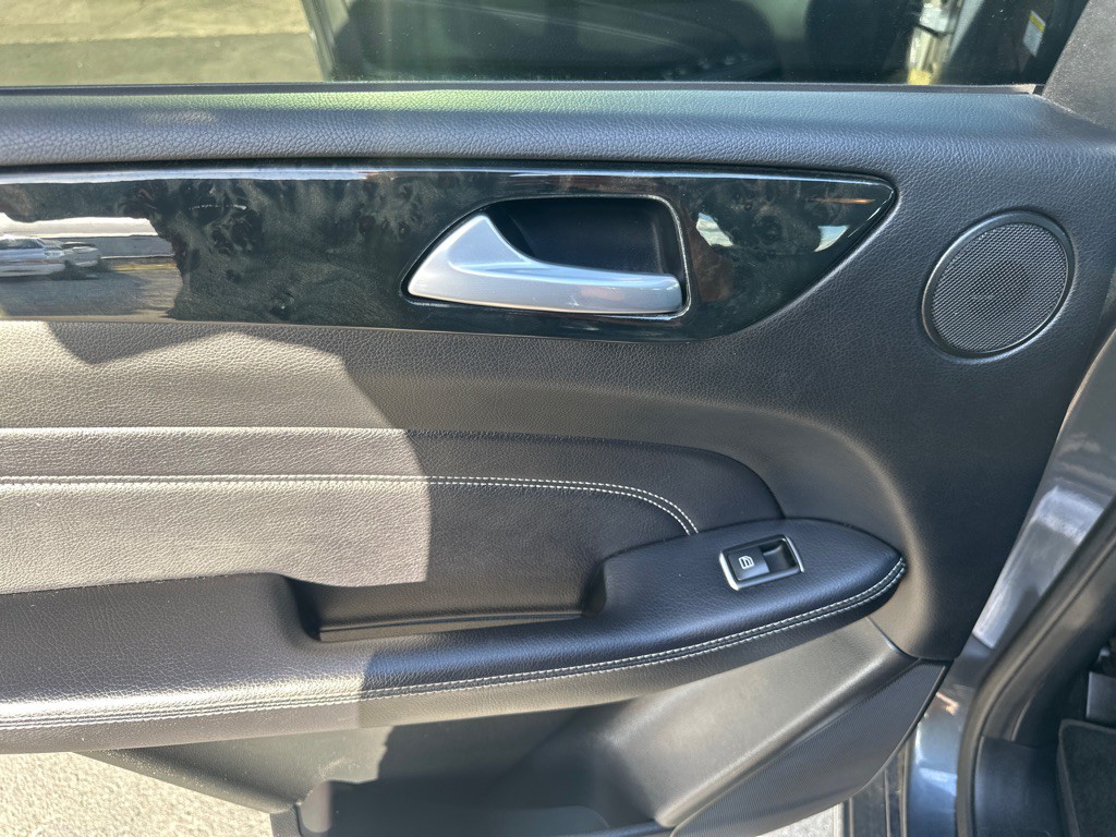 2013 Mercedes-Benz M-Class Image 13