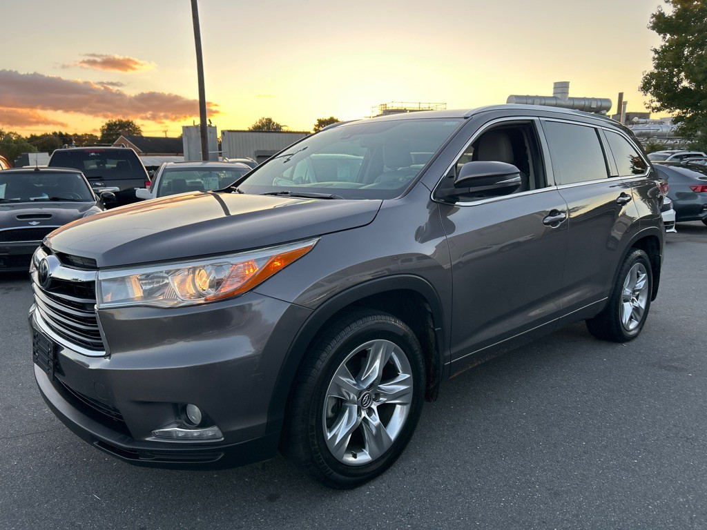 2016 Toyota Highlander Image 1
