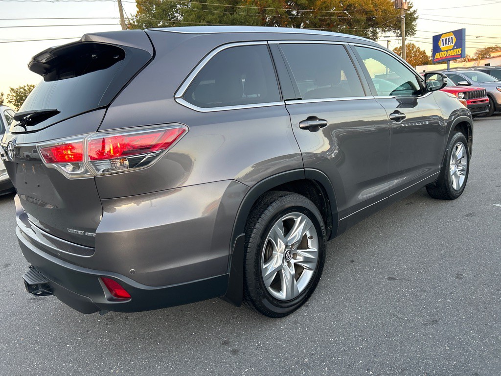 2016 Toyota Highlander Image 5
