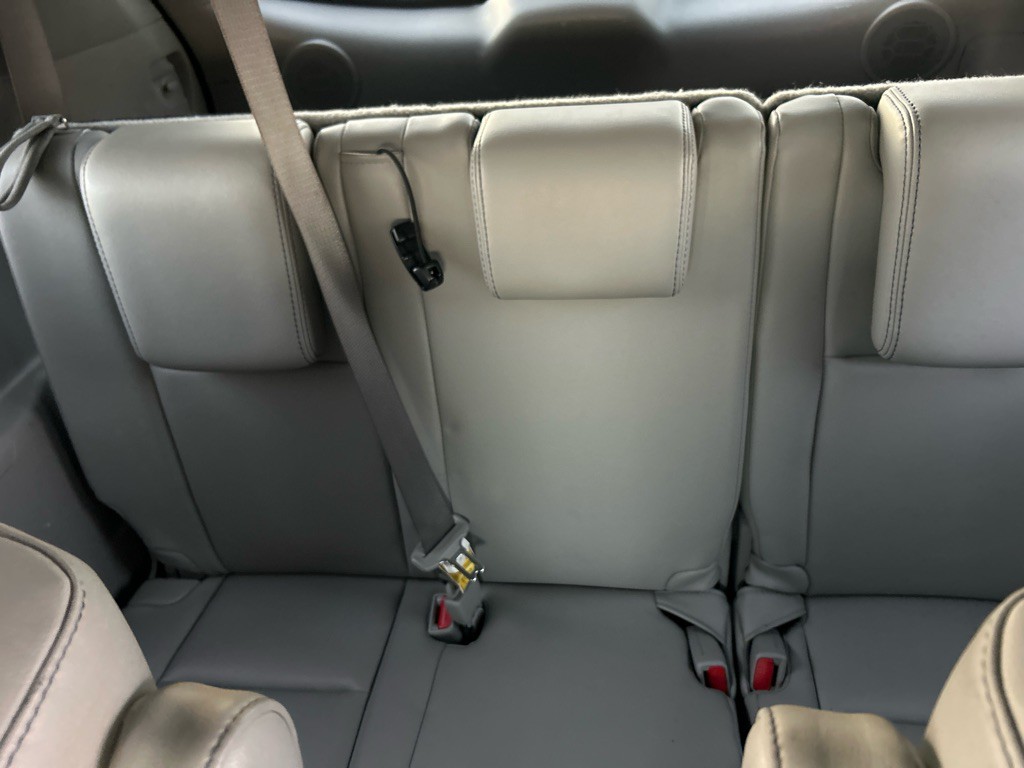 2016 Toyota Highlander Image 14