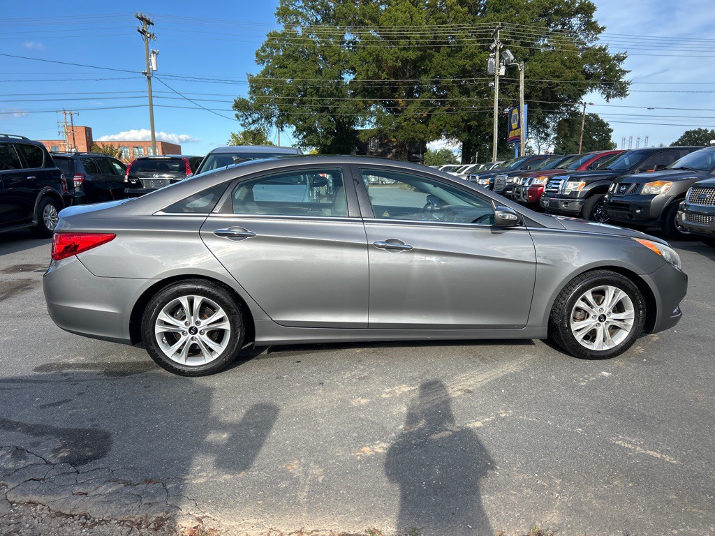 2013 Hyundai Sonata Image 4