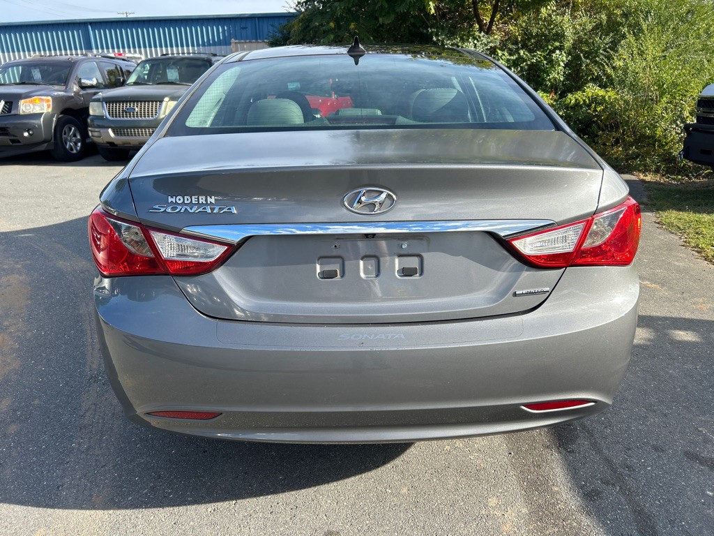 2013 Hyundai Sonata Image 6