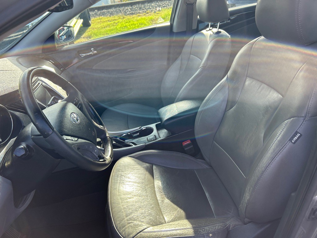 2013 Hyundai Sonata Image 11