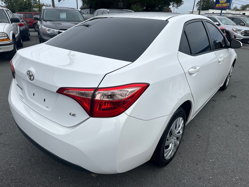 2017 Toyota Corolla Image 5