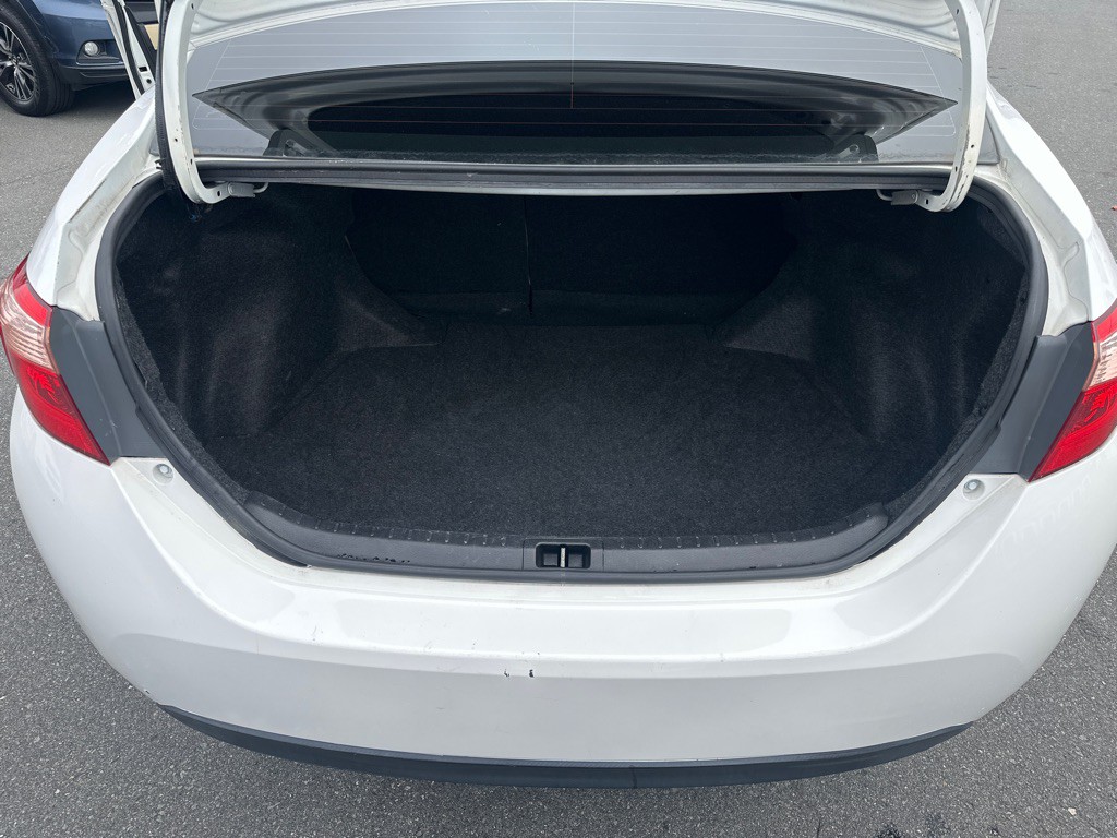2017 Toyota Corolla Image 13