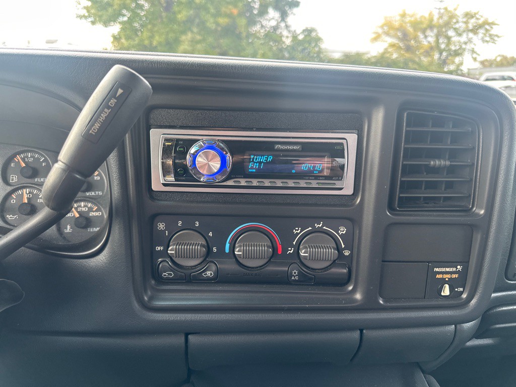 1999 Chevrolet Silverado 1500 Image 15