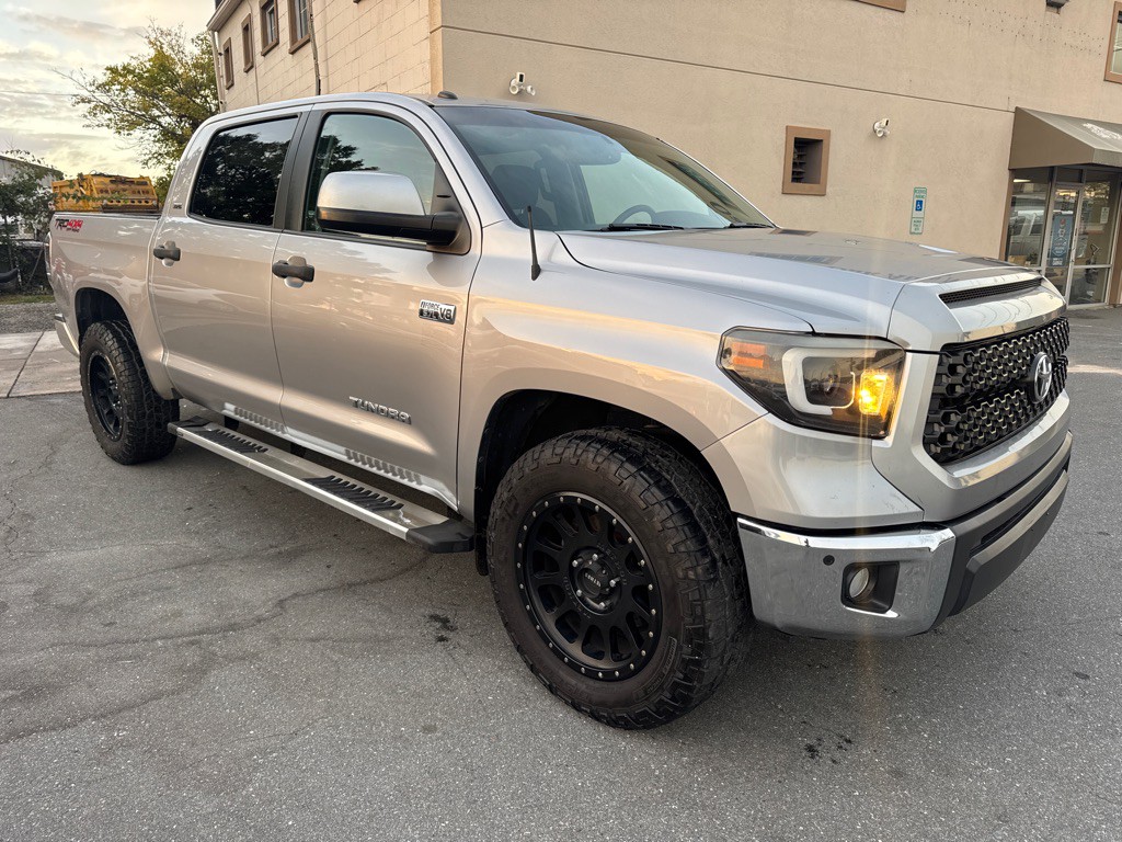 2016 Toyota Tundra Image 1