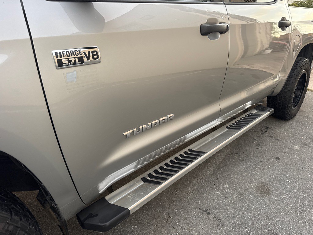2016 Toyota Tundra Image 9