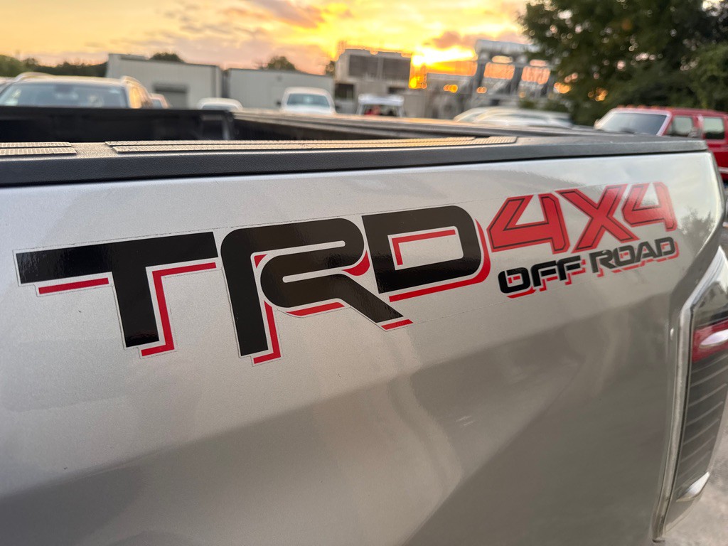 2016 Toyota Tundra Image 11