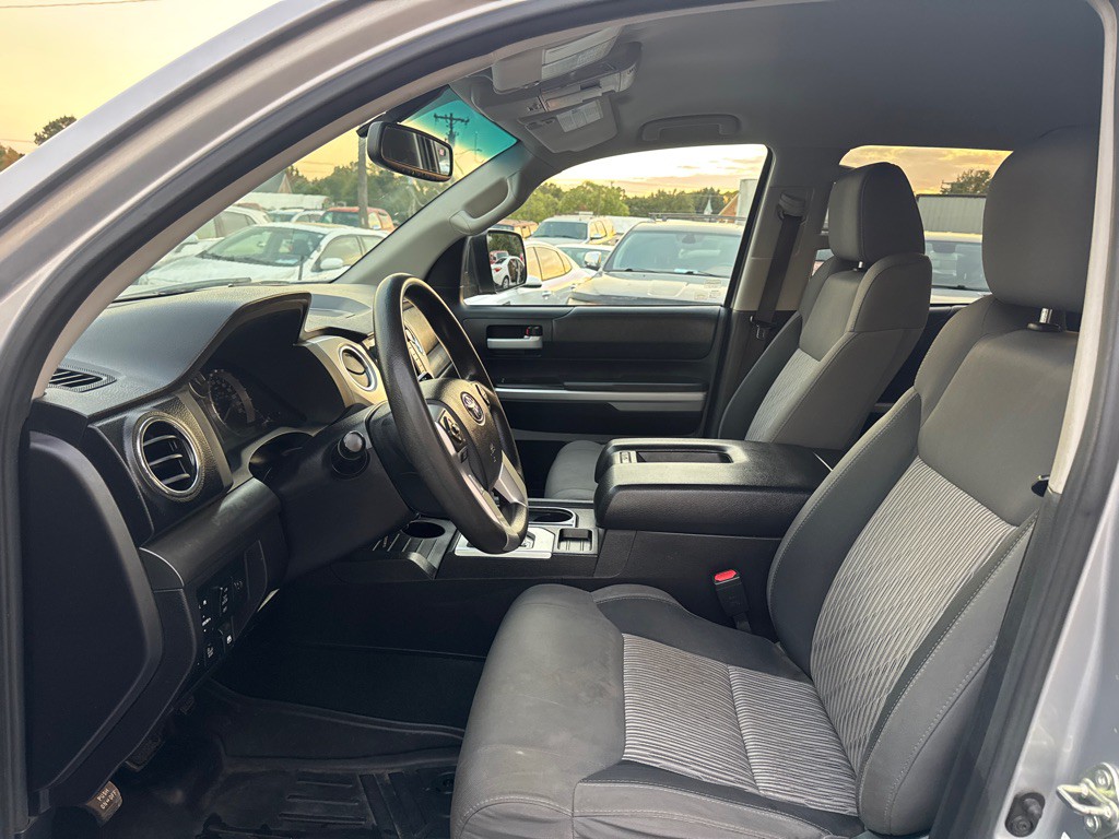 2016 Toyota Tundra Image 12