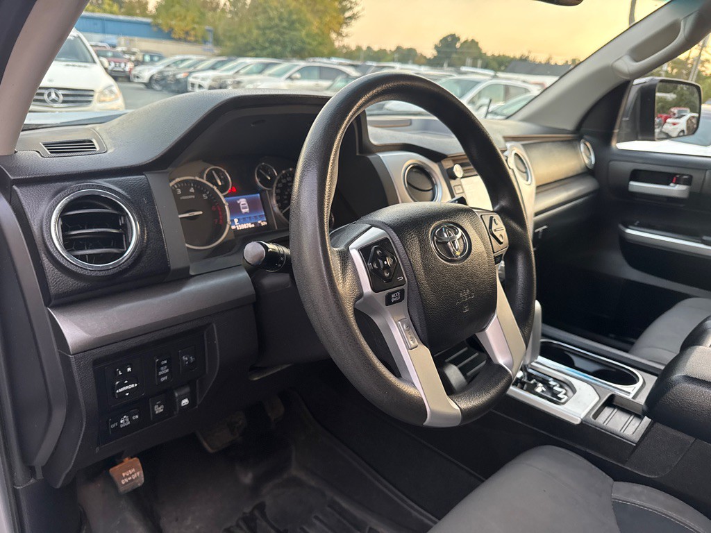 2016 Toyota Tundra Image 15