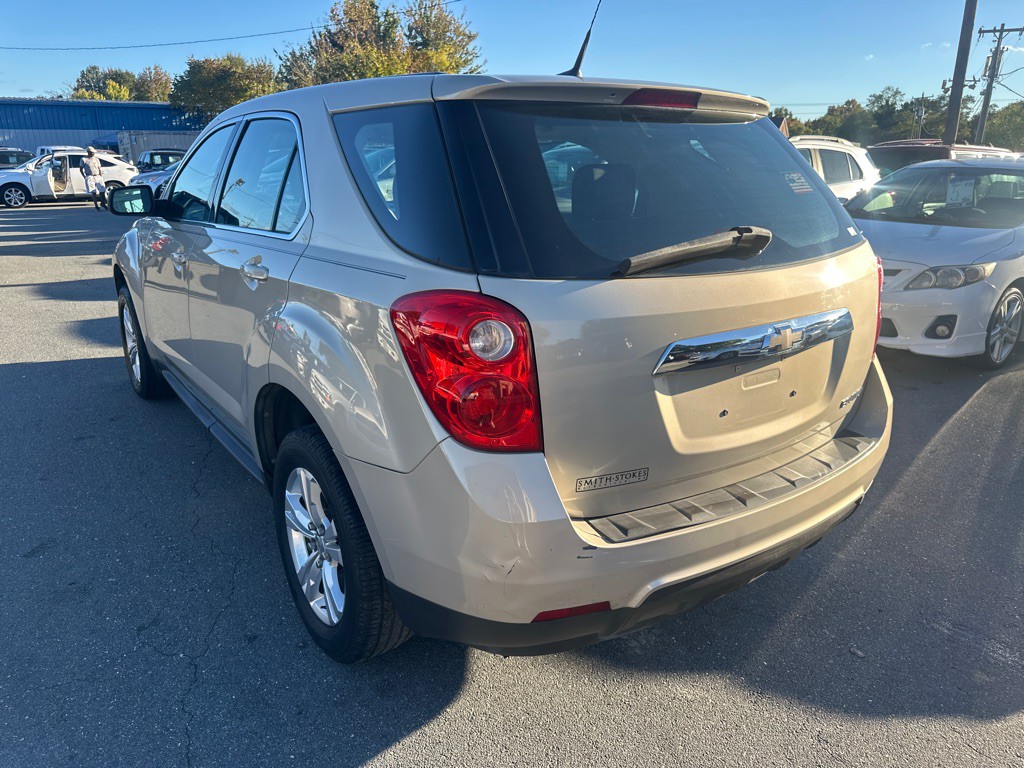 2011 Chevrolet Equinox Image 3