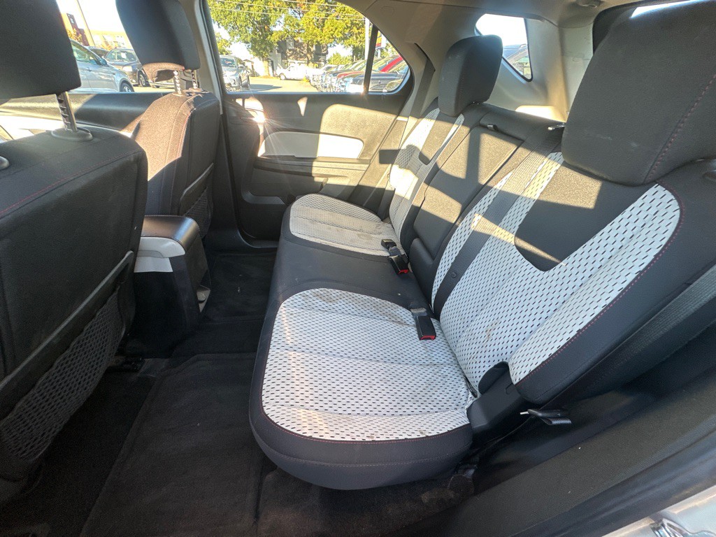 2011 Chevrolet Equinox Image 13