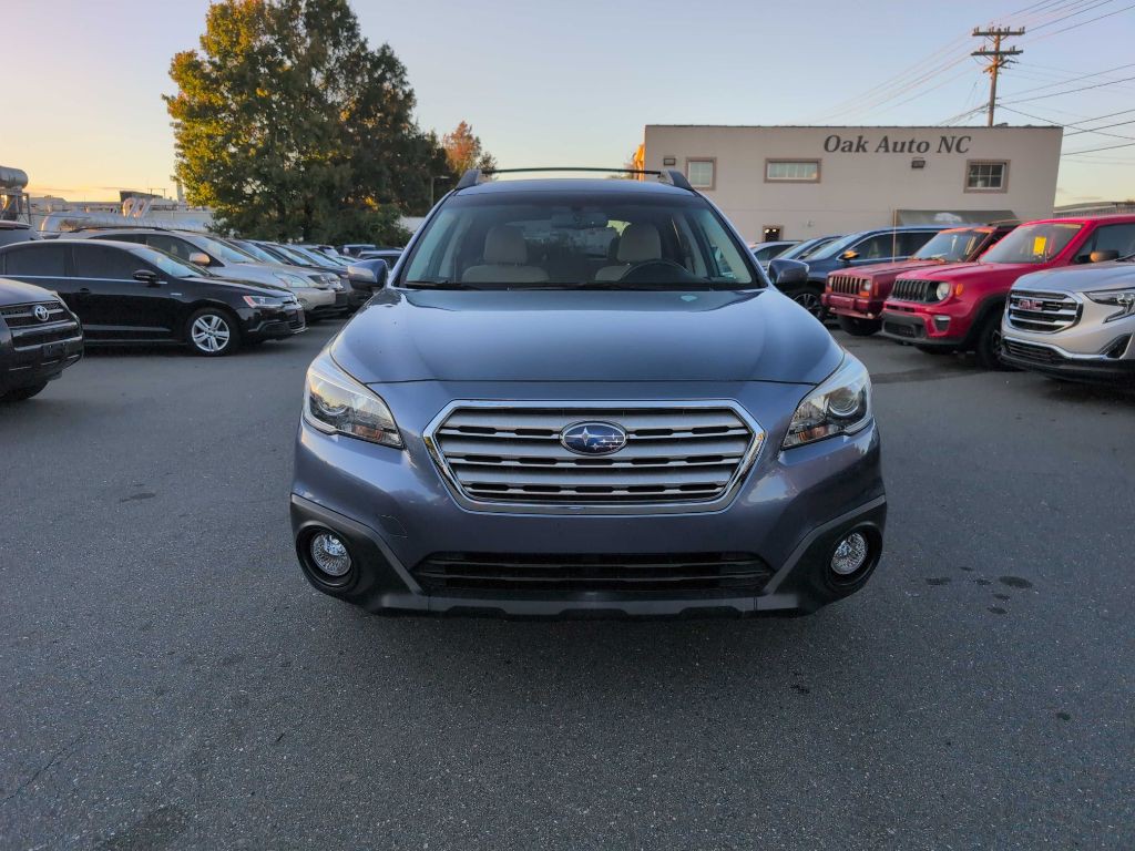 2015 Subaru Outback Image 2