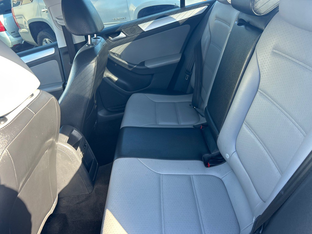 2013 Volkswagen Jetta Image 13