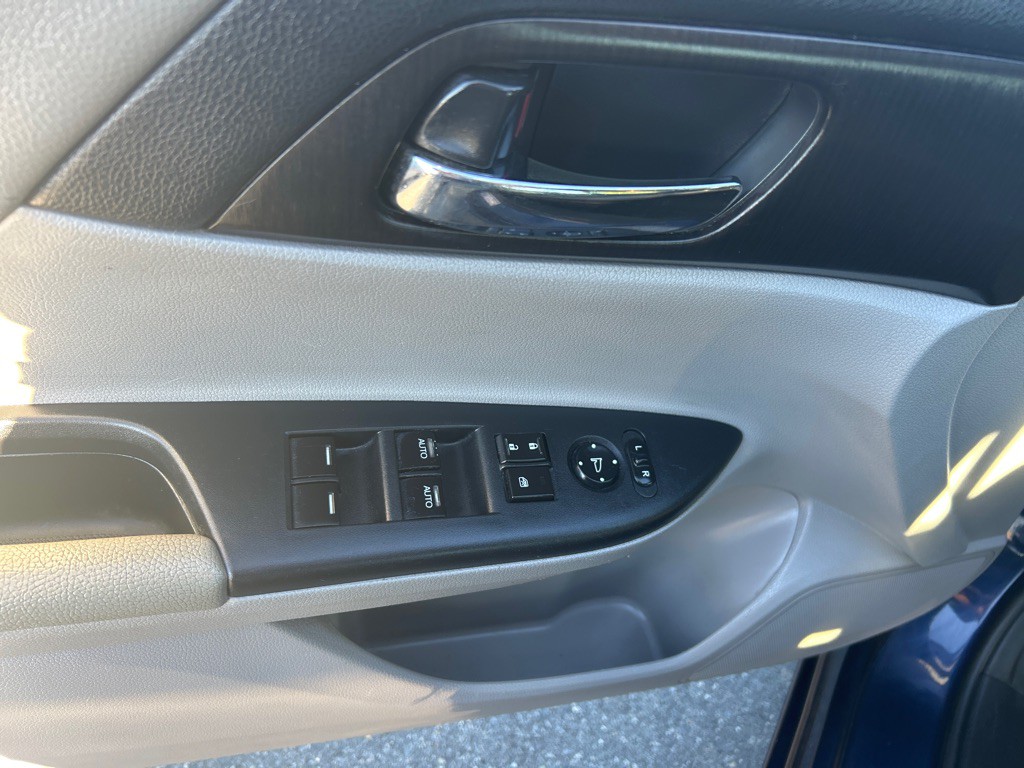 2014 Honda Accord Image 11