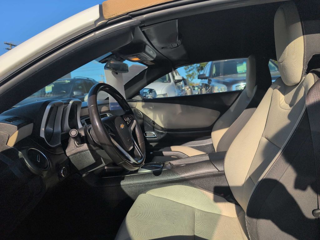 2015 Chevrolet Camaro Image 7