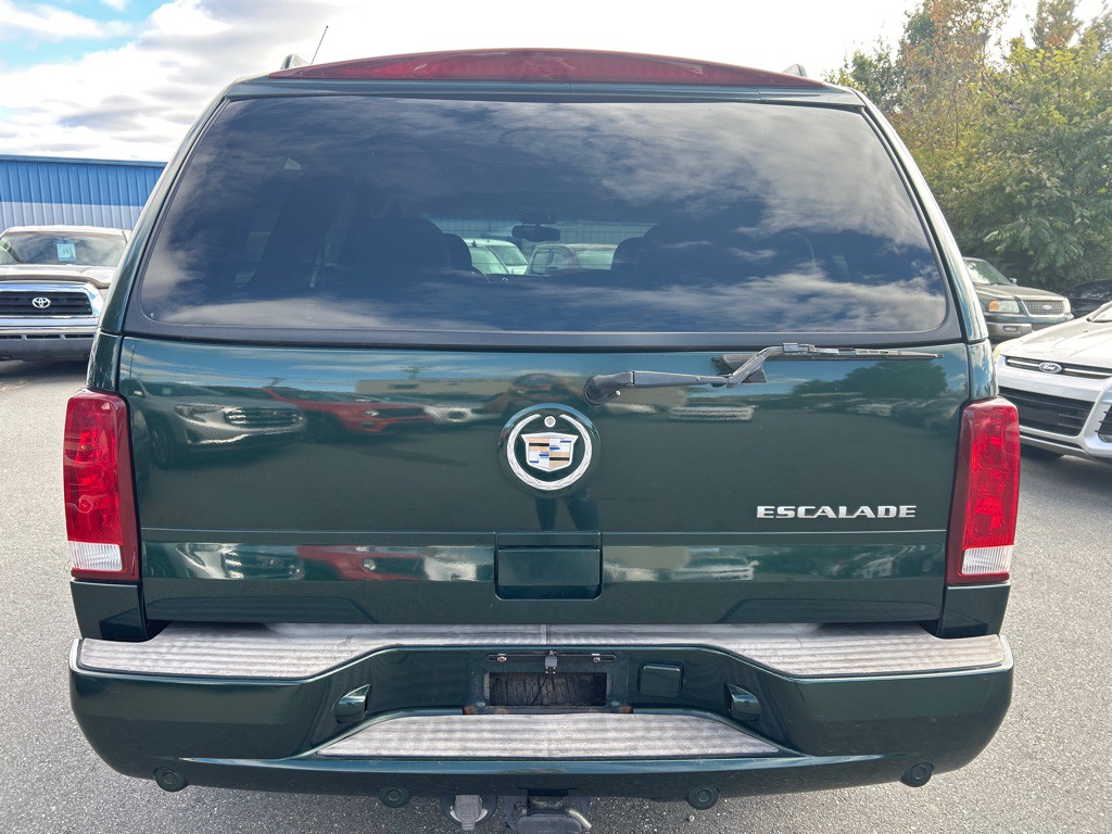 2002 Cadillac Escalade Image 6