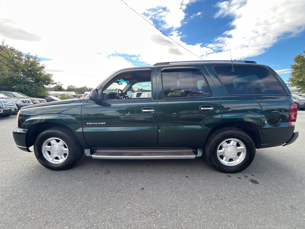 2002 Cadillac Escalade Image 8