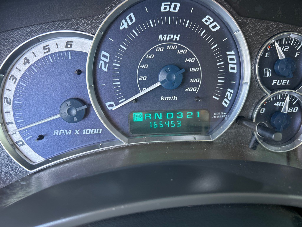 2002 Cadillac Escalade Image 19