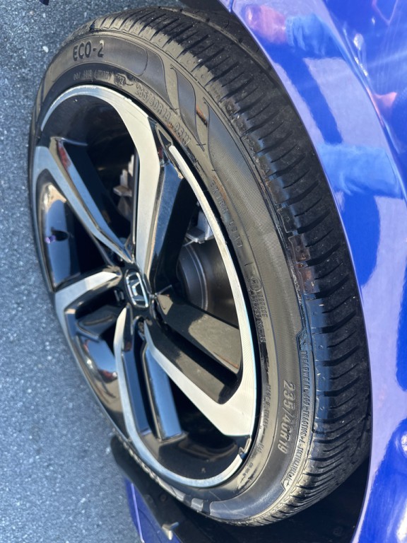 2019 Honda Accord Image 9