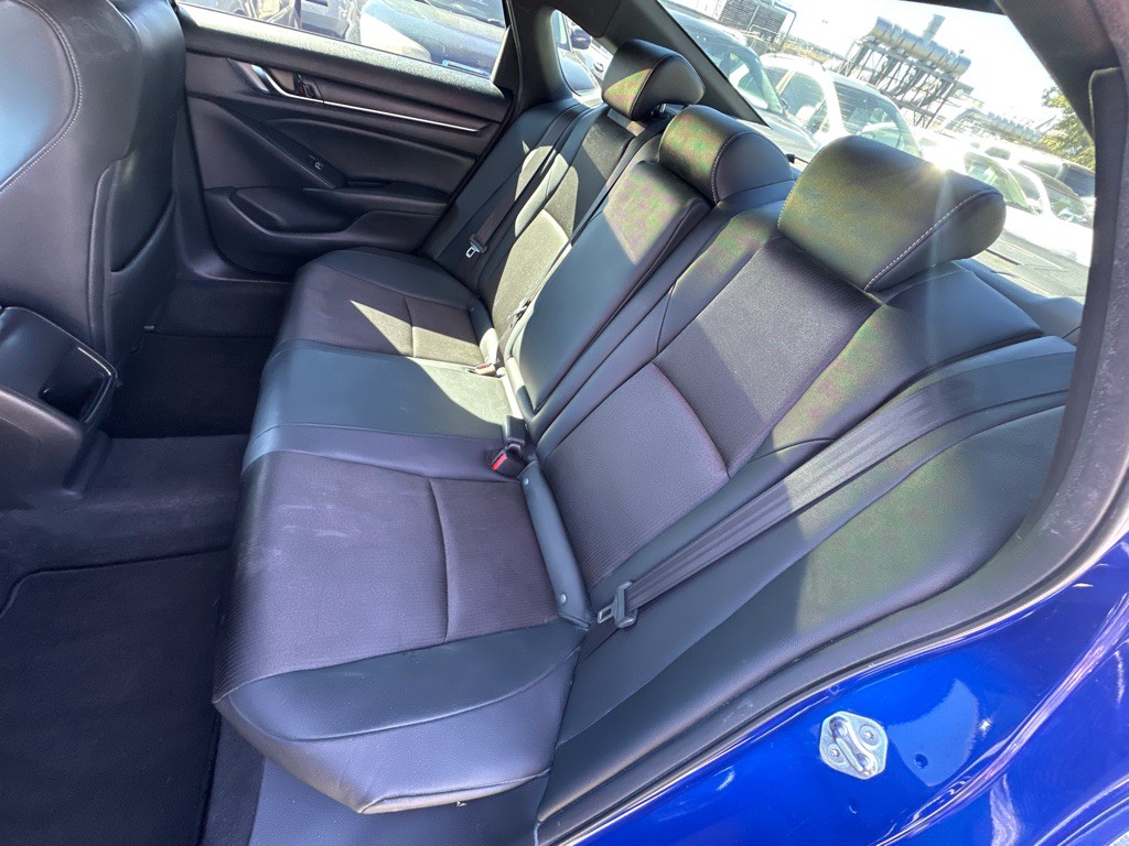 2019 Honda Accord Image 21