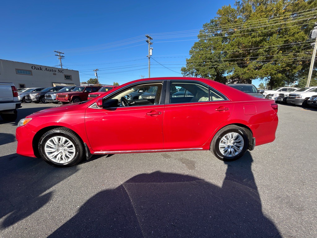 2013 Toyota Camry Image 6
