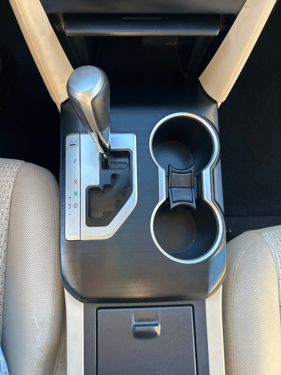 2013 Toyota Camry Image 13