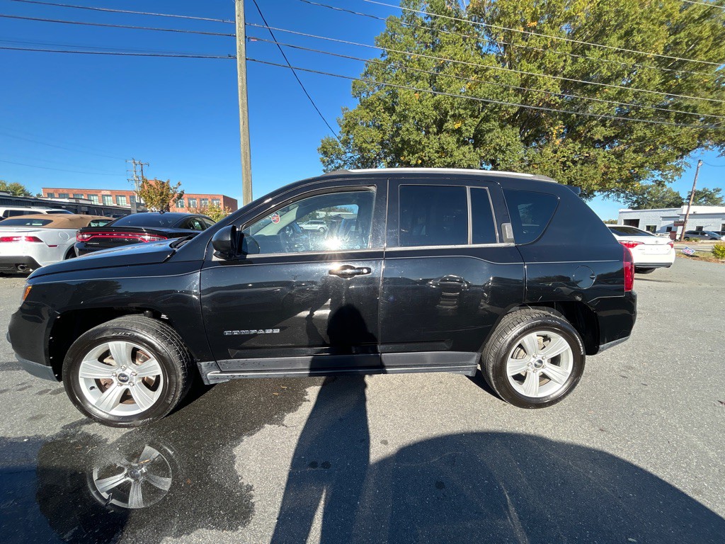2017 Jeep Compass Image 8