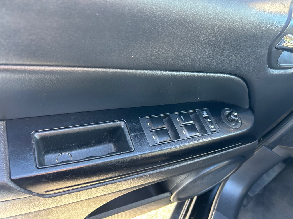 2017 Jeep Compass Image 11