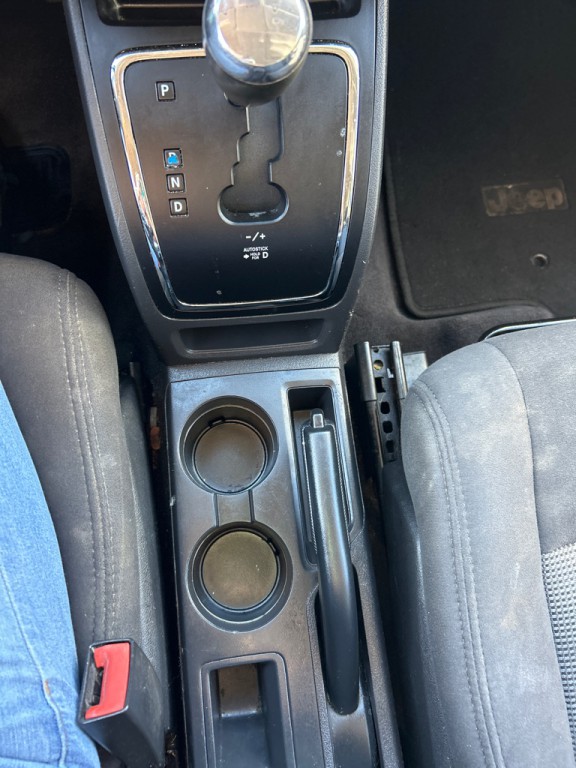 2017 Jeep Compass Image 16