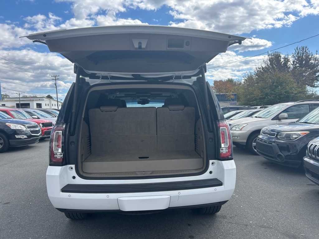 2017 GMC Yukon Image 9