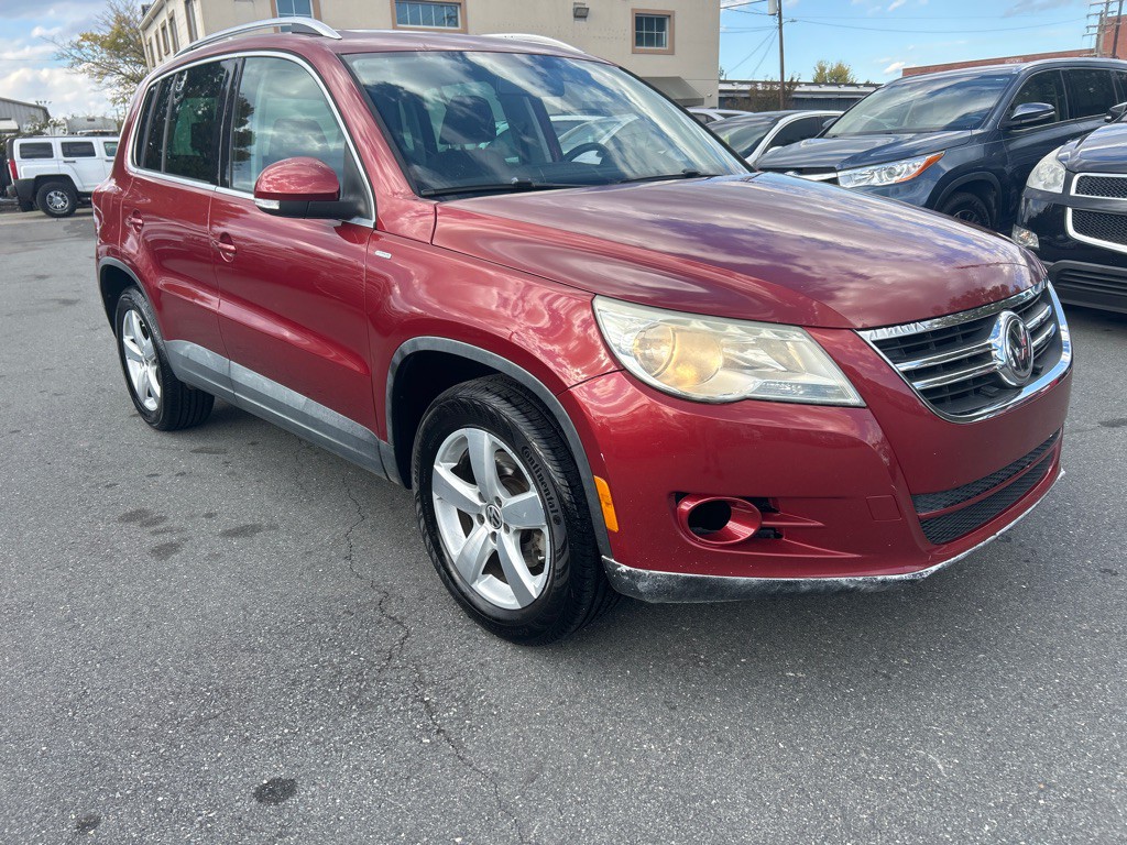 2010 Volkswagen Tiguan Image 3