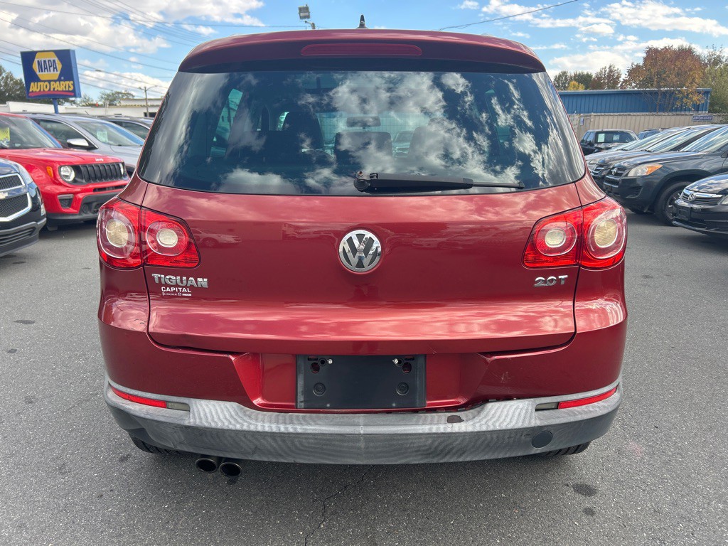2010 Volkswagen Tiguan Image 6