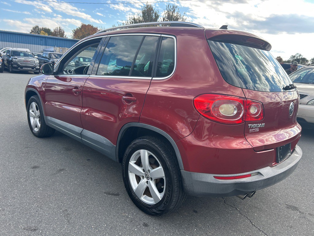 2010 Volkswagen Tiguan Image 7