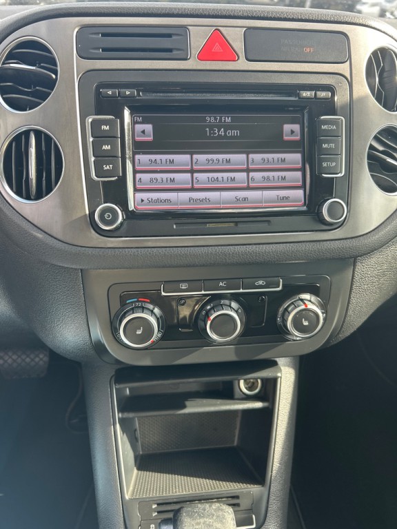 2010 Volkswagen Tiguan Image 16