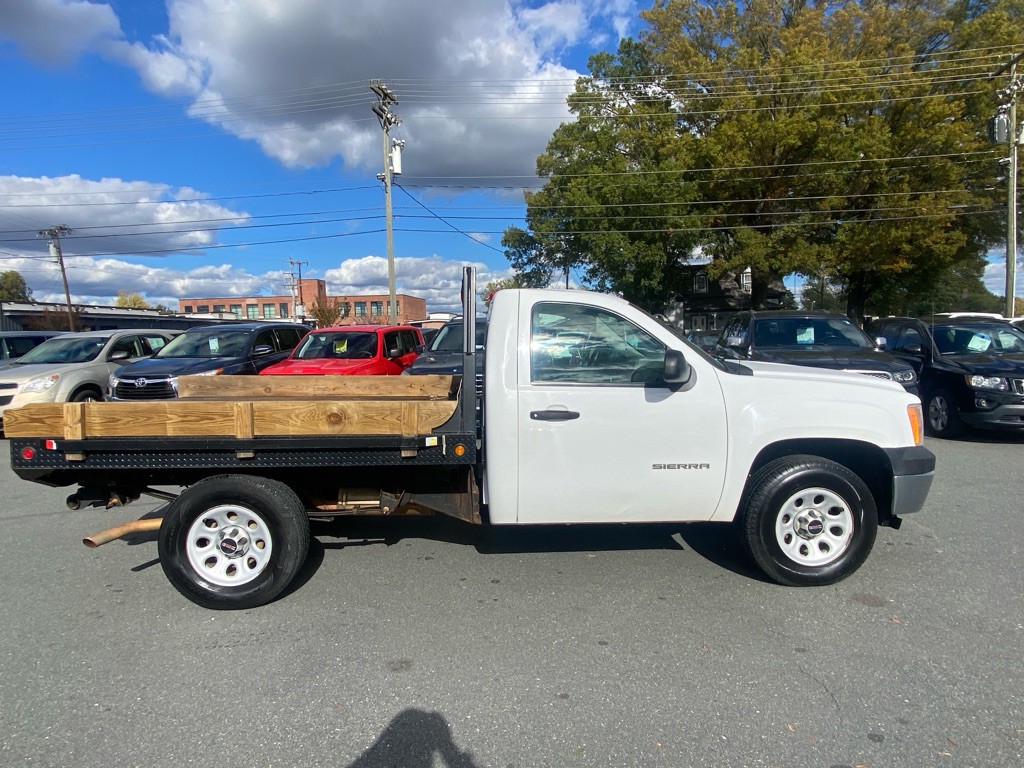 2012 GMC Sierra Image 2