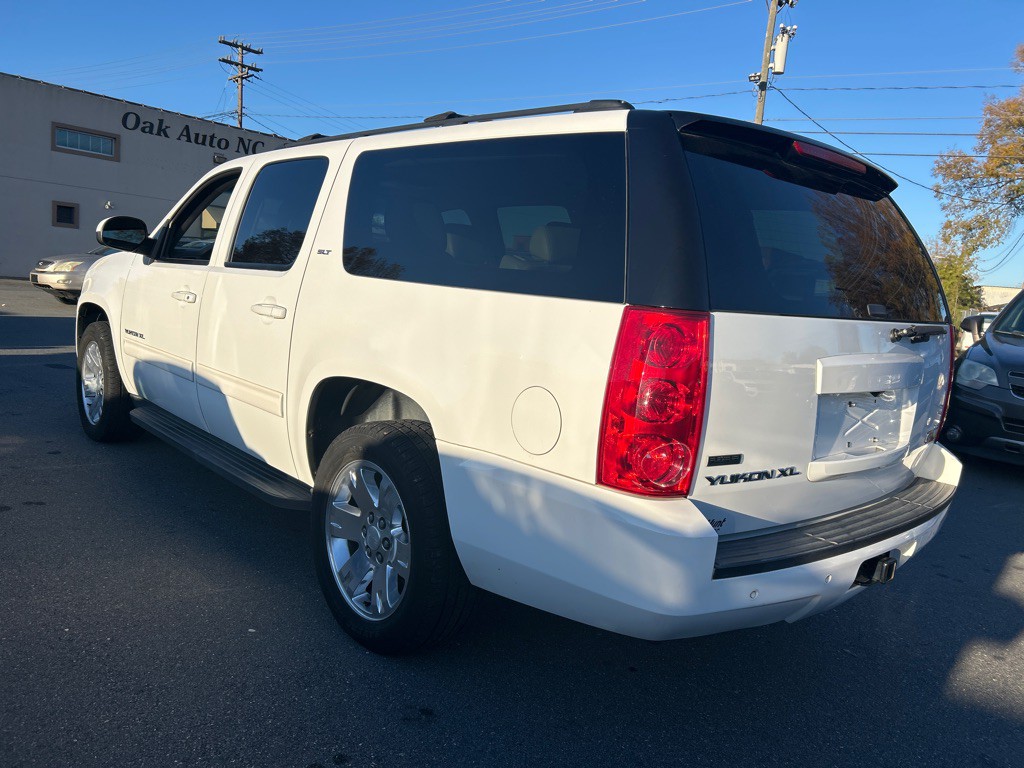 2011 GMC Yukon Image 7