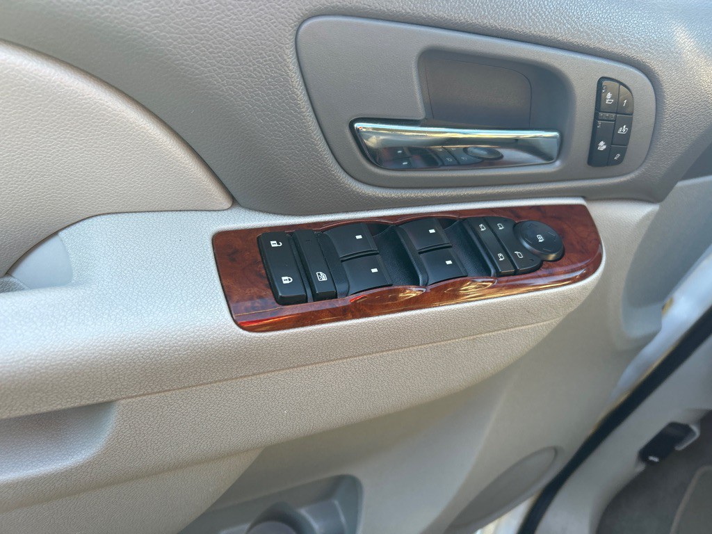 2011 GMC Yukon Image 11