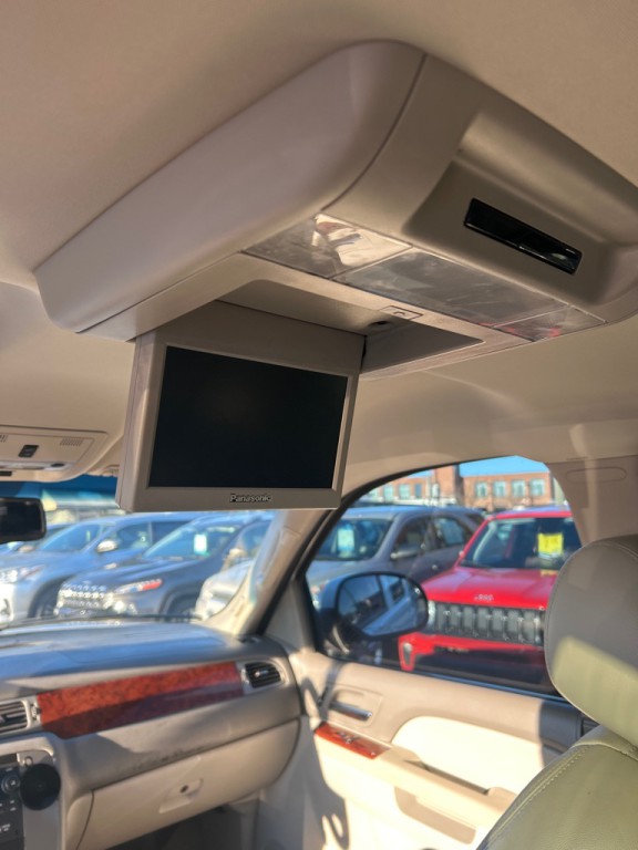 2011 GMC Yukon Image 16