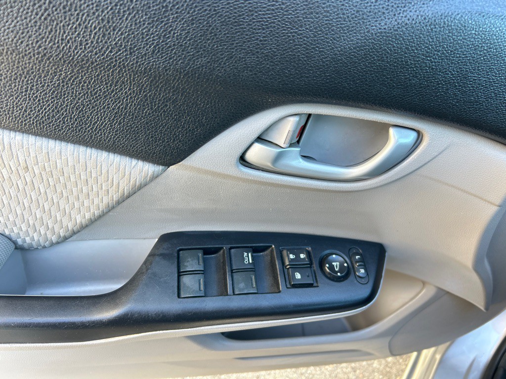 2014 Honda Civic Image 10