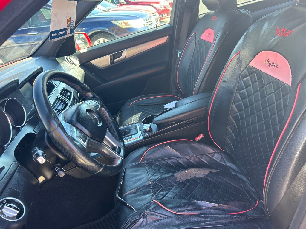 2014 Mercedes-Benz C-Class Image 8