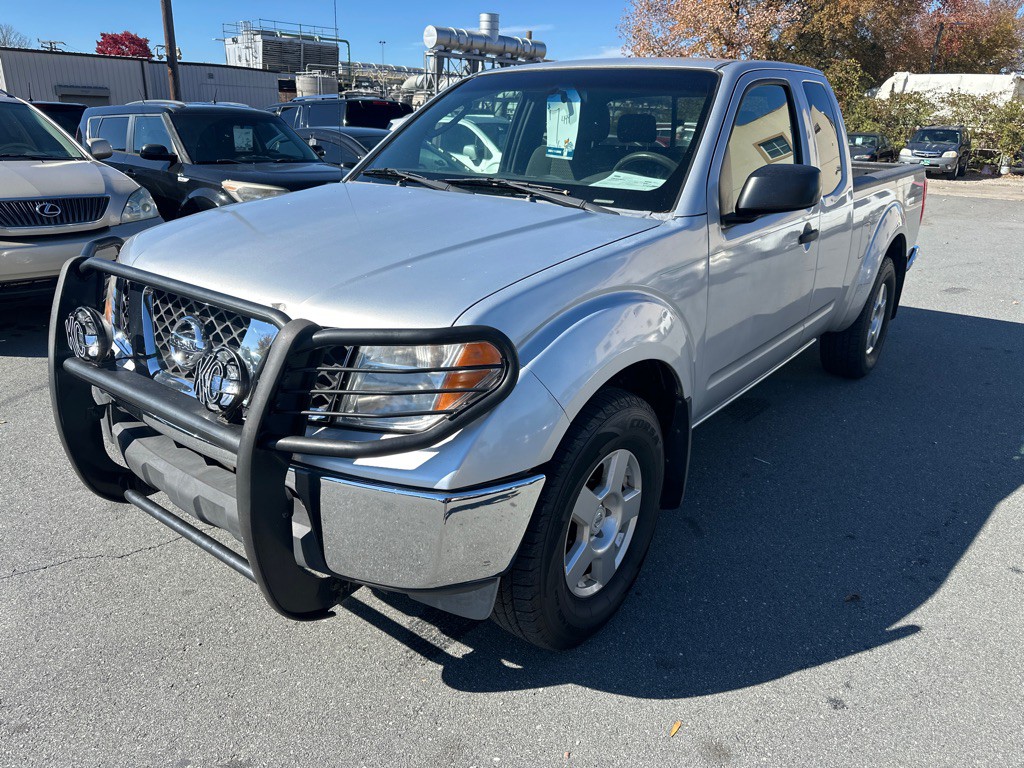 2008 Nissan Frontier Image 1